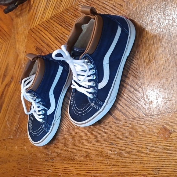 VANS OFF THE WALL UNISEX SNEAKERS - Picture 2 of 8